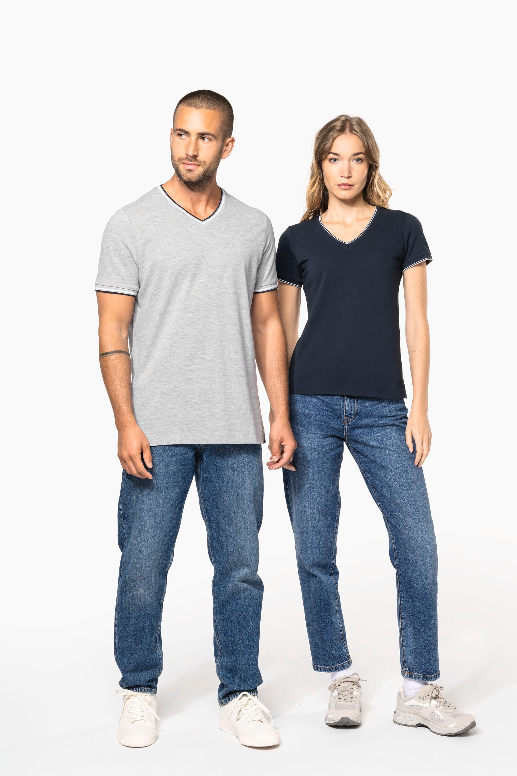 T-shirt maille piquée col V homme – Image 10