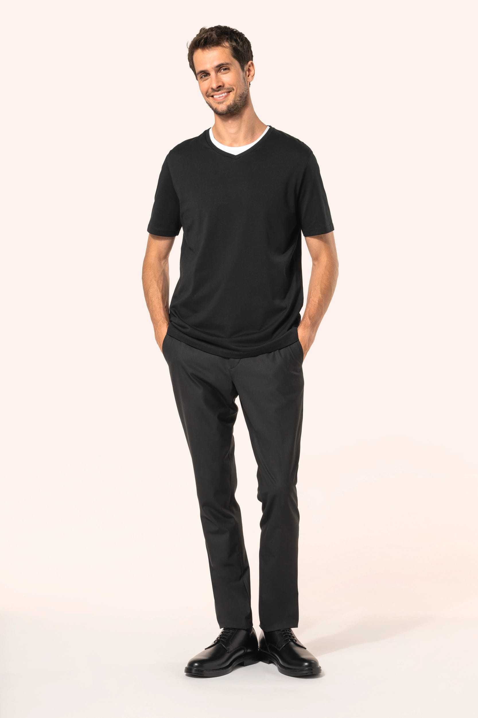 T-shirt Supima® col V manches courtes homme – Image 9