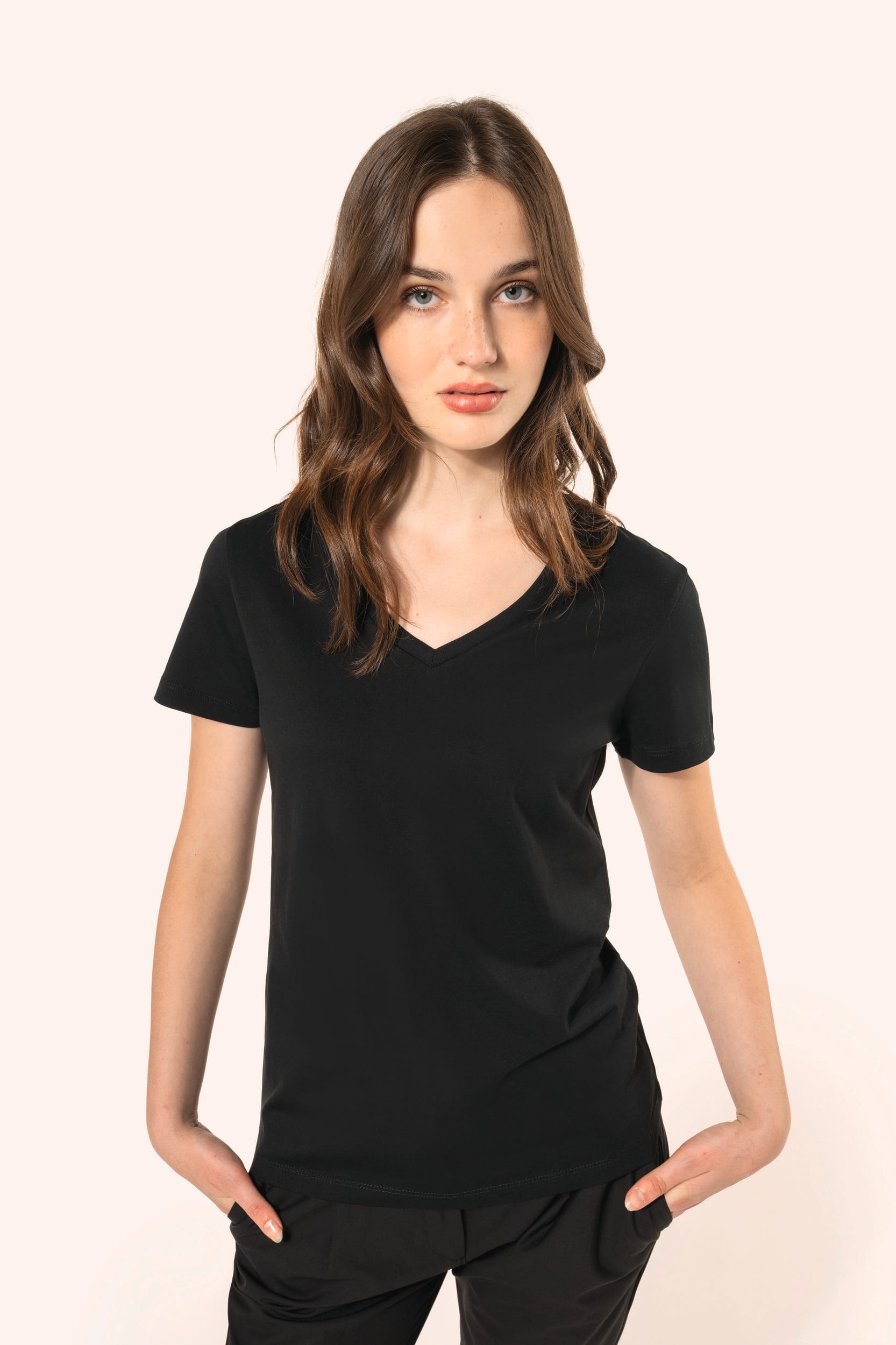 T-shirt Supima® col V manches courtes femme – Image 6